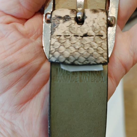 PYTHON PRINT OVAL BUCKLE BELT, SAND PYTHON 2XL - Picture 3 of 6
